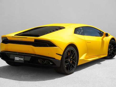 Used 2015 Lamborghini Huracan LP 610-4 AWD/4WD image 3