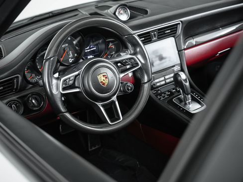 Used 2018 Porsche 911 Targa 4 GTS image 70
