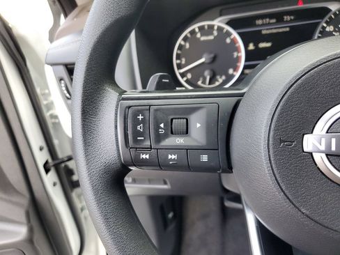 Used 2023 Nissan Rogue S FWD image 28