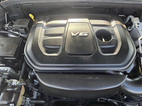 Used 2018 Jeep Grand Cherokee Limited image 29