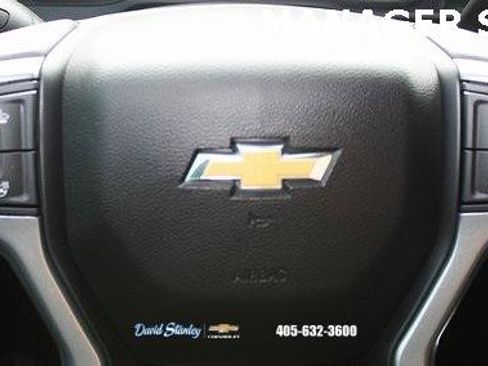 Used 2022 Chevrolet Silverado 1500 LTZ w/ Technology Package image 18