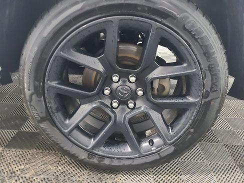 Used 2020 RAM 1500 Laramie image 11