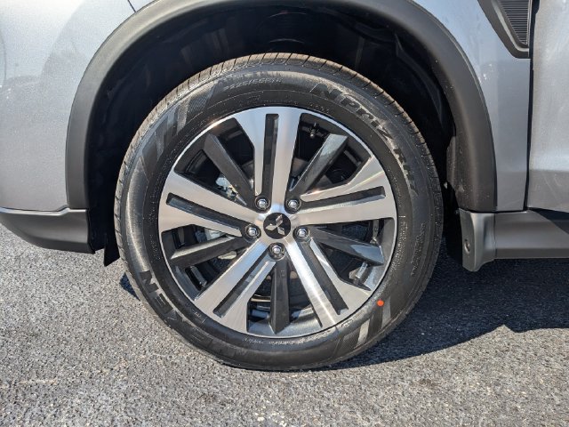 Used 2026 Mitsubishi Outlander Sport ES AWD/4WD image 32