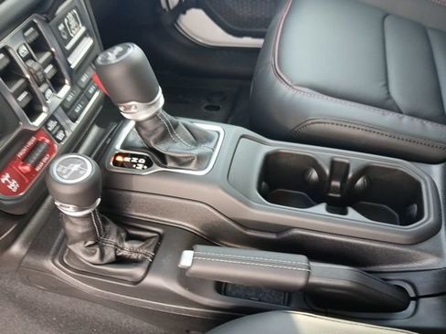 New 2026 Jeep Wrangler Unlimited Rubicon AWD/4WD image 25