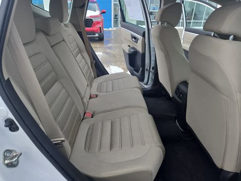 Used 2019 Honda CR-V LX image 11