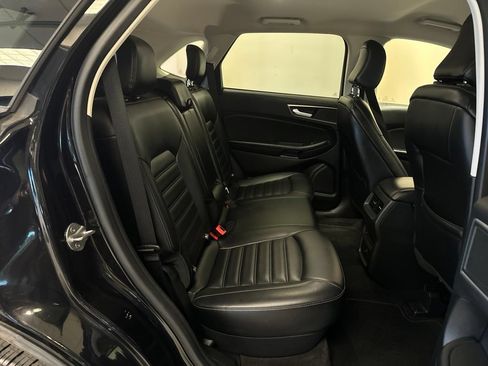 Used 2024 Ford Edge SEL AWD/4WD image 15