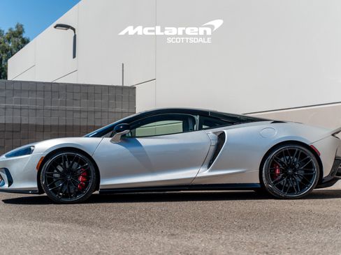 New 2026 McLaren GTS image 4