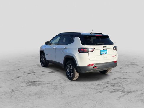 Certified 2022 Jeep Compass Trailhawk w/ Trailhawk Elite Group image 6