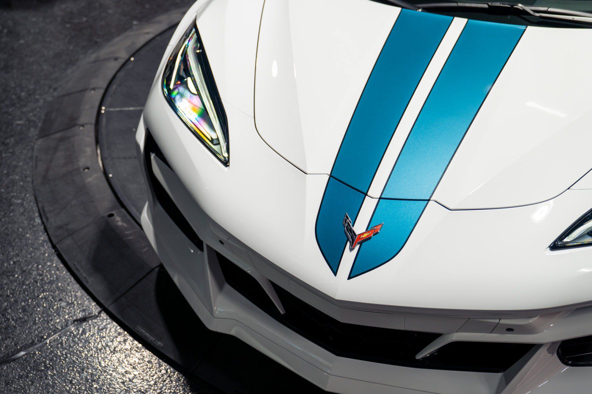Used 2026 Chevrolet Corvette Z06 w/ Chrome Exterior Badge Package RWD image 11