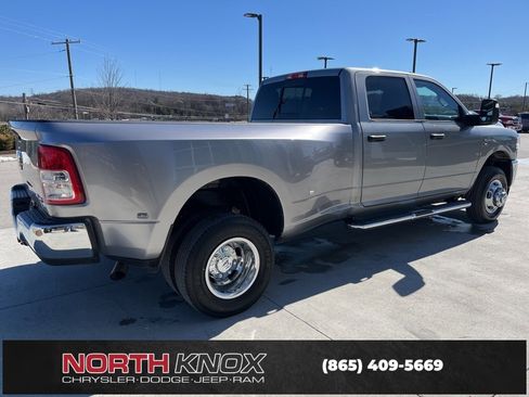 Used 2024 RAM 3500 Tradesman w/ Chrome Appearance Group image 20