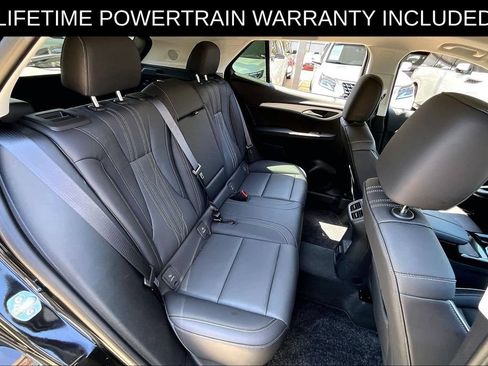 Used 2025 Buick Envision Avenir AWD/4WD image 32