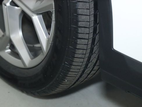 Used 2024 BMW X4 xDrive30i w/ Premium Package image 39