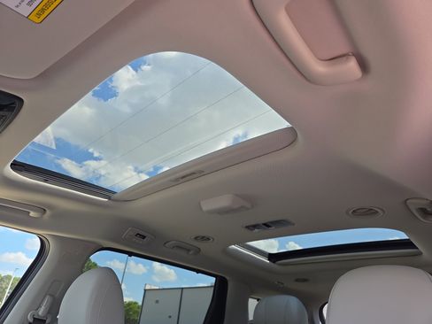 New 2026 Kia Carnival SX Prestige FWD image 19