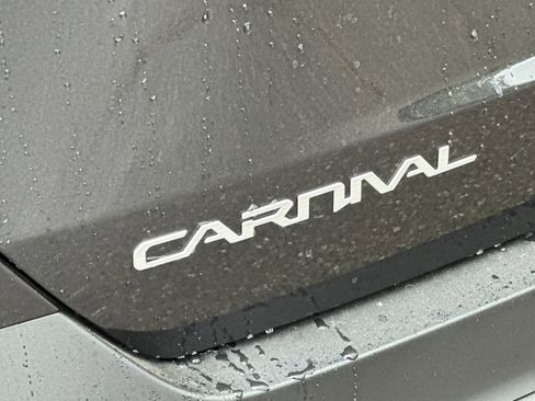 New 2026 Kia Carnival SX FWD image 27