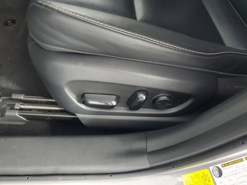 Used 2019 Lexus UX 200 w/ Accessory Package 2 FWD image 29