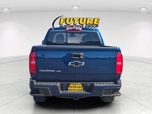 Used 2019 Chevrolet Colorado Z71 AWD/4WD image 5