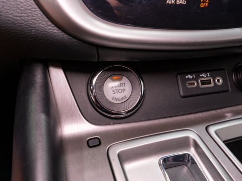 Used 2021 Nissan Murano SV FWD image 19