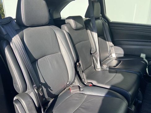 Used 2024 Honda Odyssey EX-L image 7