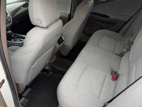 Used 2022 Chevrolet Malibu LT FWD image 8