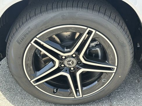 New 2026 Mercedes-Benz GLS 450 4MATIC image 13