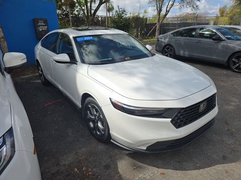 Used 2024 Honda Accord EX image 5