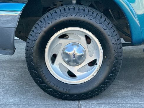Used 2001 Ford F150 XLT AWD/4WD image 22
