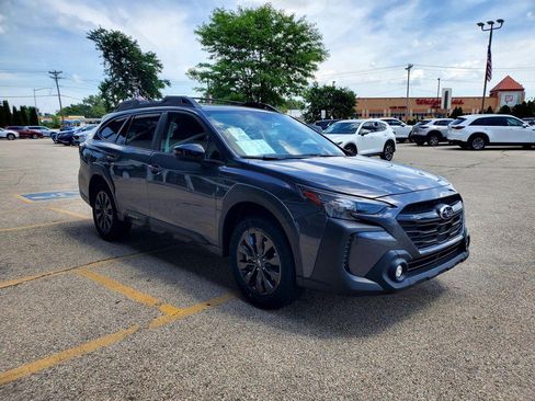 Used 2024 Subaru Outback Onyx Edition AWD/4WD image 3