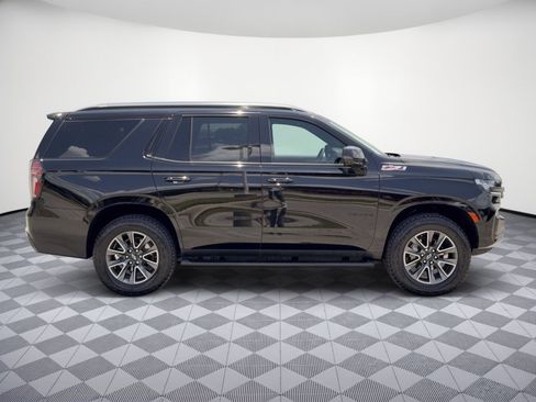 Certified 2024 Chevrolet Tahoe Z71 w/ Luxury Package AWD/4WD image 8