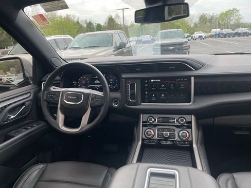 Used 2024 GMC Yukon Denali w/ Max Trailering Package image 8