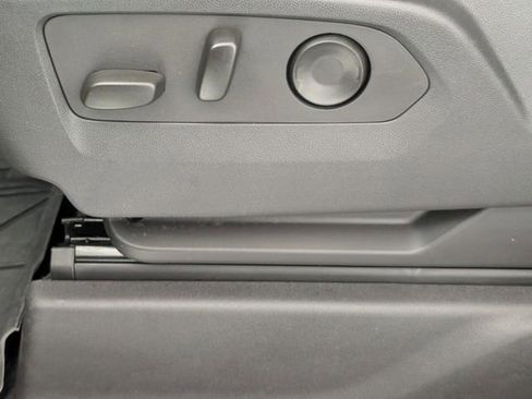 Used 2024 Chevrolet Silverado 1500 Custom image 14