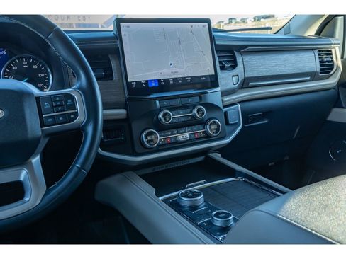 Used 2024 Ford Expedition Max Limited image 24