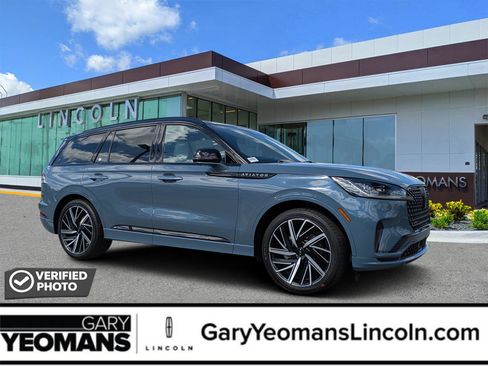 New 2026 Lincoln Aviator Black Label w/ Black Label Special Edition AWD/4WD image 1