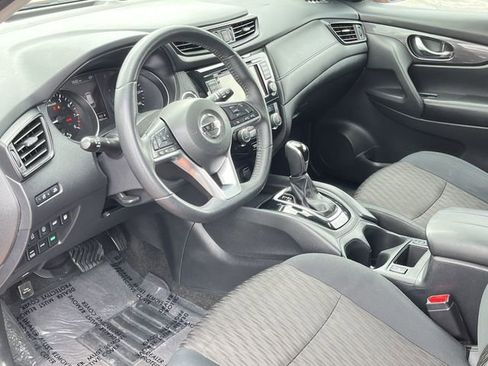 Used 2019 Nissan Rogue SV AWD/4WD image 14