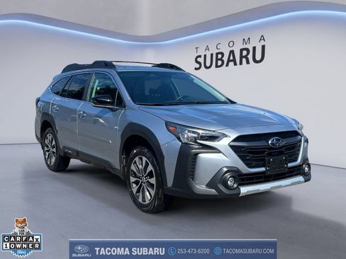 Used 2025 Subaru Outback Limited AWD/4WD image 7