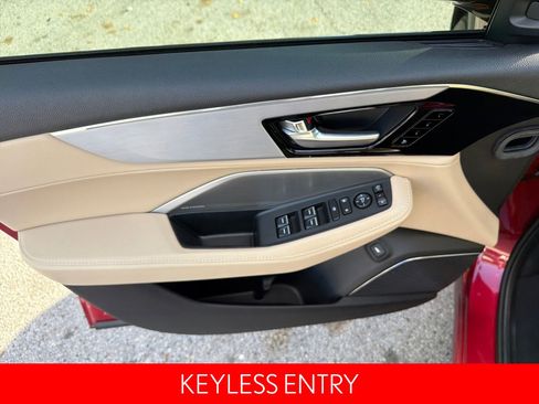 Used 2025 Acura MDX w/ Technology Package image 18