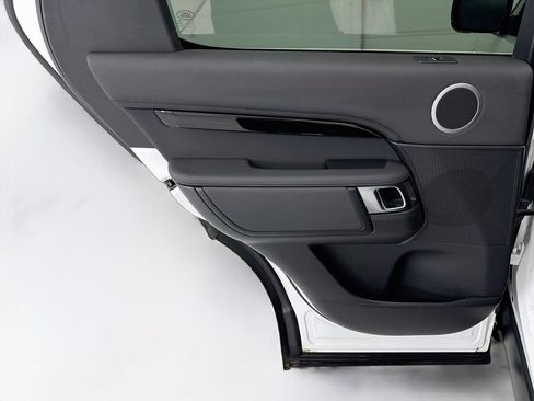 Used 2025 Land Rover Discovery S AWD/4WD image 25