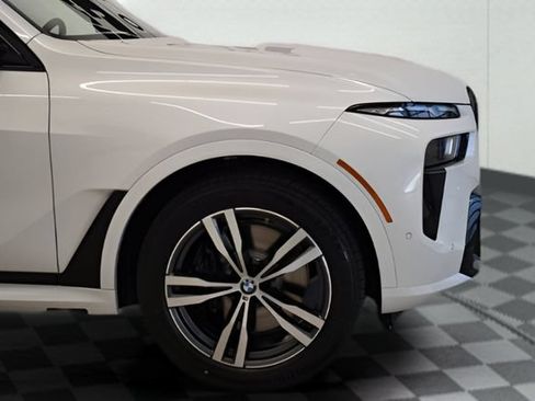 New 2027 BMW X7 xDrive40i AWD/4WD image 16