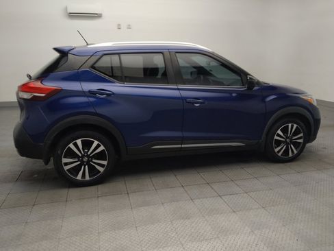 Used 2019 Nissan Kicks SR w/ SR Premium Package FWD image 10