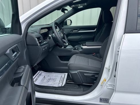 New 2027 GMC Terrain Elevation FWD image 9