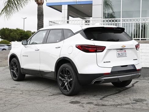 Used 2023 Chevrolet Blazer Premier FWD image 7