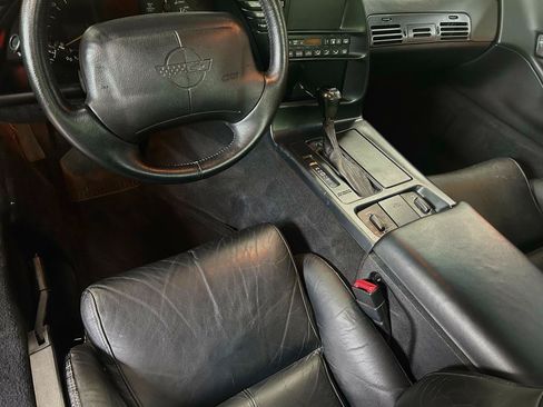 Used 1995 Chevrolet Corvette Coupe RWD image 14