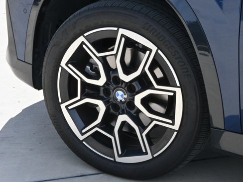 Certified 2025 BMW X1 xDrive28i AWD/4WD image 12