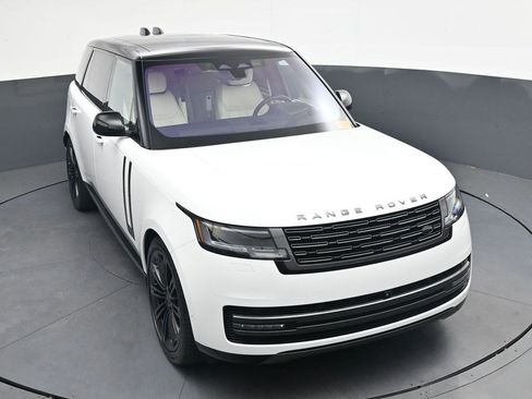 Used 2023 Land Rover Range Rover Long Wheelbase SE AWD/4WD image 25