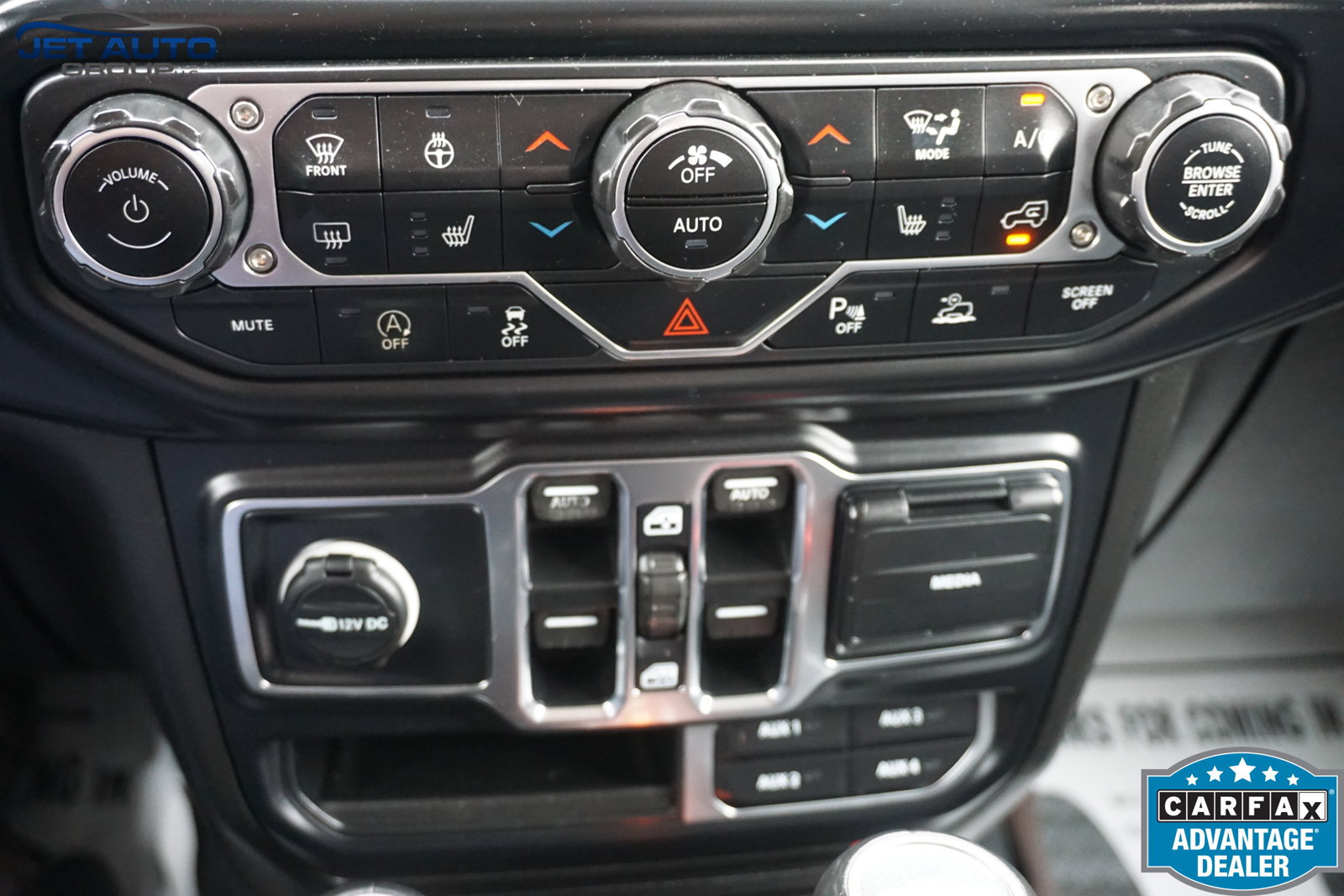Used 2020 Jeep Gladiator Overland AWD/4WD image 31