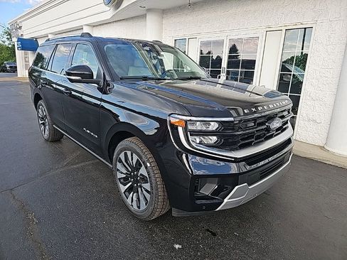 New 2026 Ford Expedition Platinum w/ Driver's Package AWD/4WD image 2