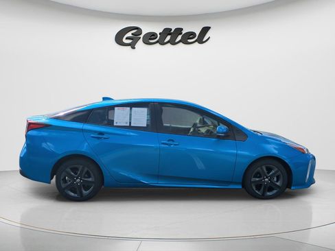 Used 2022 Toyota Prius XLE image 3