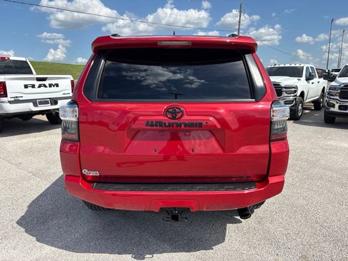 Used 2021 Toyota 4Runner SR5 Premium w/ Moonroof Package RWD image 5