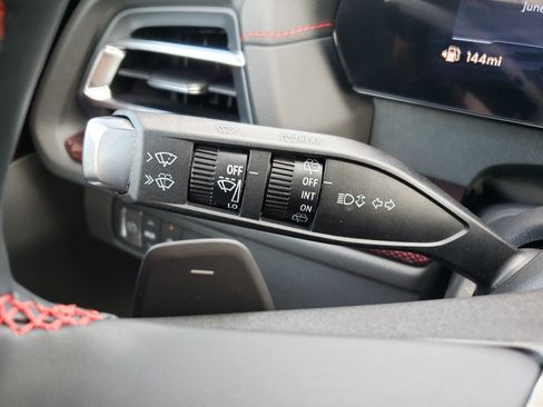 New 2026 Chevrolet Traverse RS w/ LPO, Floor Liner Package FWD image 21