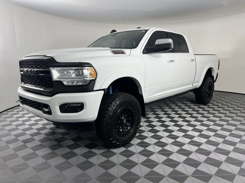 Used 2022 RAM 2500 Limited image 4