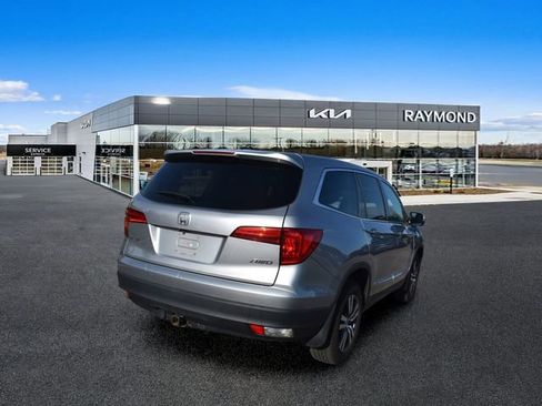 Used 2017 Honda Pilot EX-L image 3